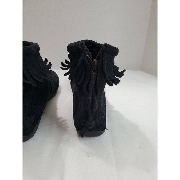 Minnetonka Women's Moccasin Size 5 Black Suede Ankle Fringe Zip Boots Leather - Picture 9 of 11